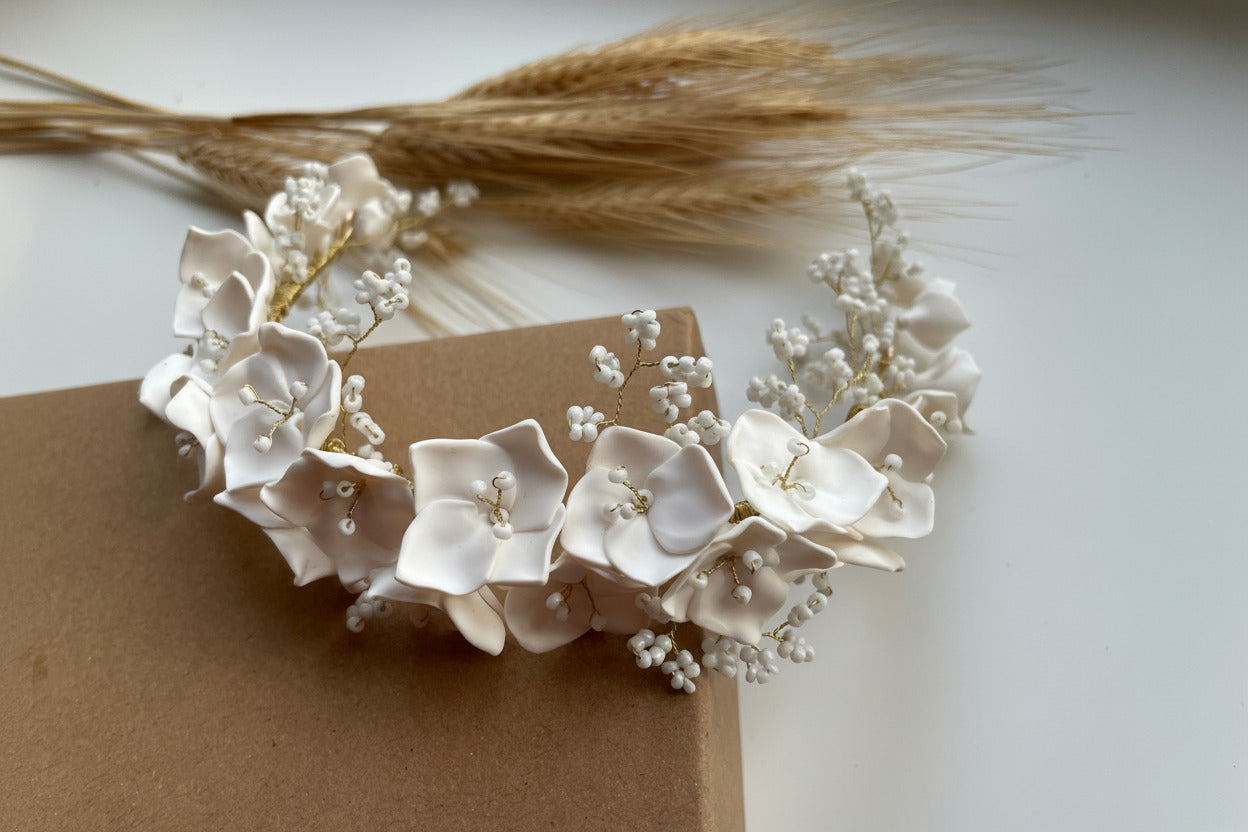 poszadesign_modern_elegant_bridal_bride_hair_accessories__hairpins_hair_comb_vintage_wedding_boho_minimalist_handmade_handcrafted_natural_bespoke