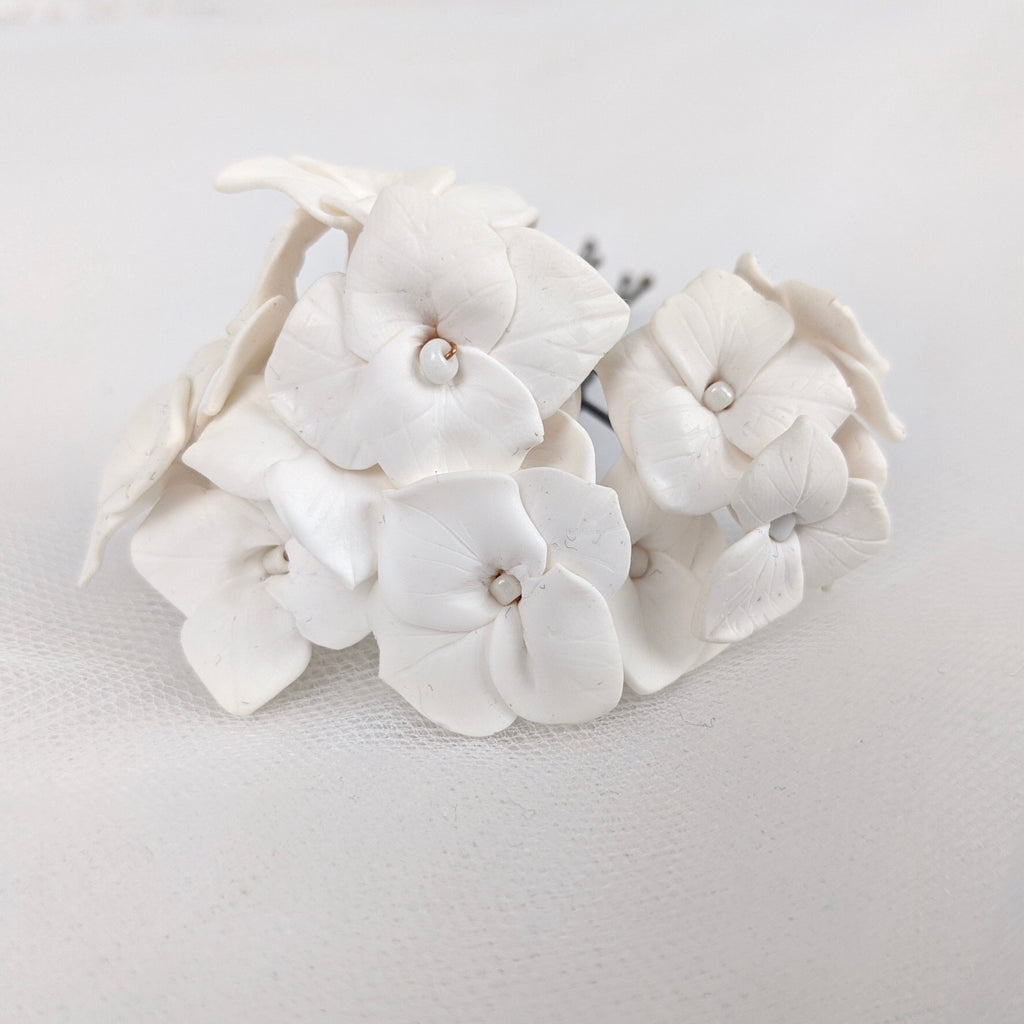 poszadesign_modern_elegant_bridal_bride_hair_accessories__hairpins_hair_comb_vintage_wedding_boho_minimalist_handmade_handcrafted_natural_bespoke