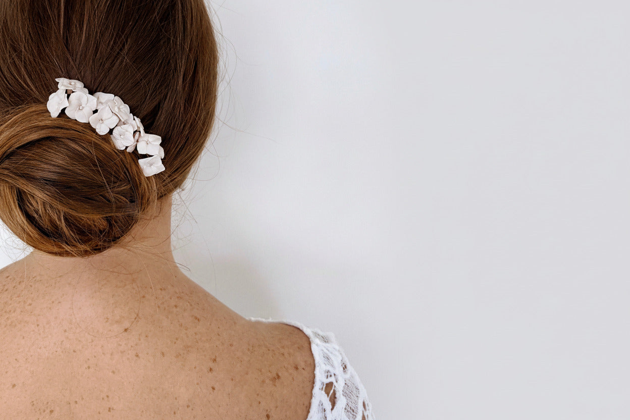 poszadesign_modern_elegant_bridal_bride_hair_accessories__hairpins_hair_comb_vintage_wedding_boho_minimalist_handmade_handcrafted_natural_bespoke