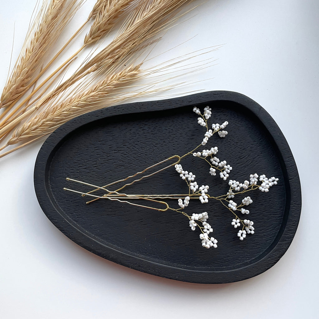 poszadesign_modern_elegant_bridal_bride_hair_accessories__hairpins_hair_comb_vintage_wedding_boho_minimalist_handmade_handcrafted_natural_bespoke